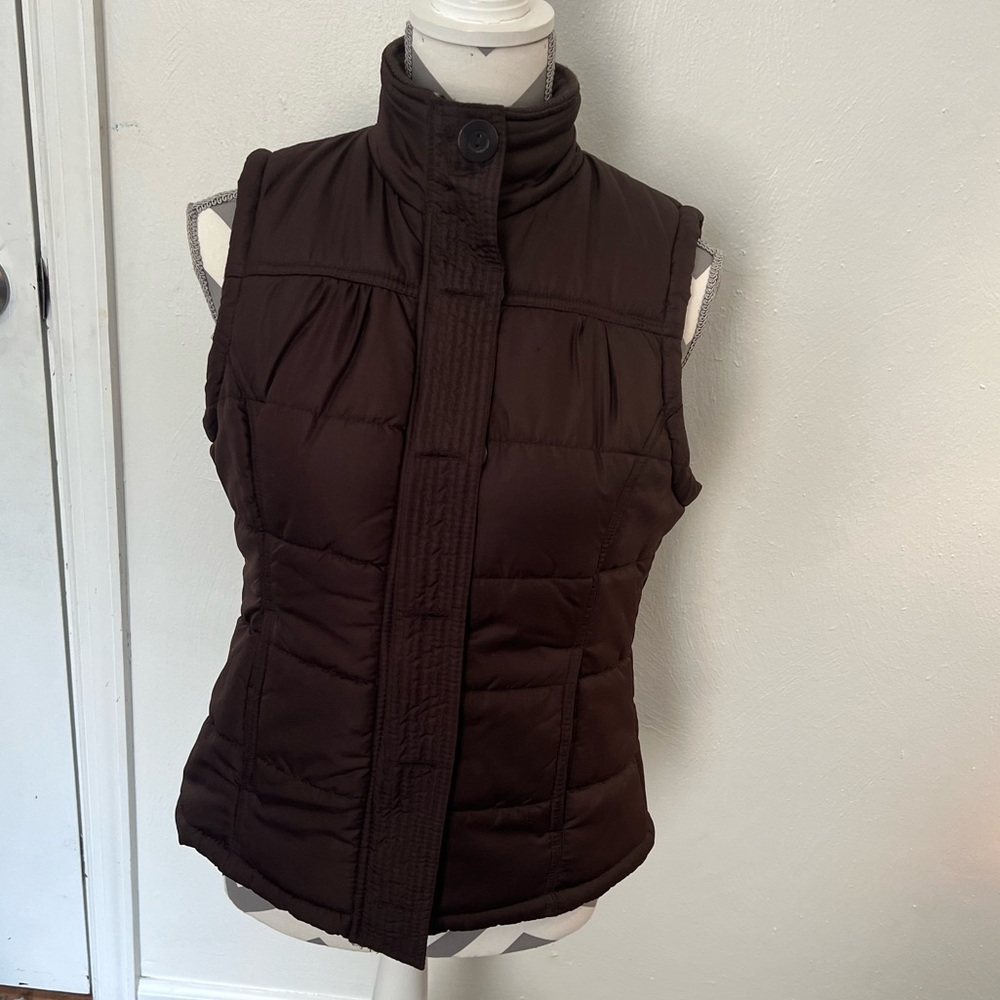Brown Outer Edge Puffy Quilted Vest Size M